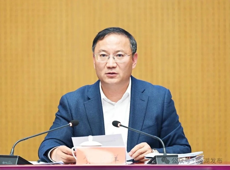 全县经济运行暨项目攻坚推进会召开
